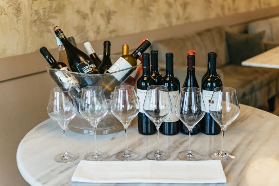 Athens: Wine Tasting with a Sommelier under the Acropolis - Why this Acropolis-area wine tasting is different