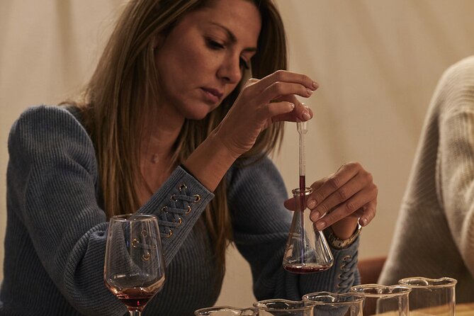 Athens: Wine Workshop Create your Own Wine under the Acropolis - Five Grapes, One Palate: How the Tasting Works