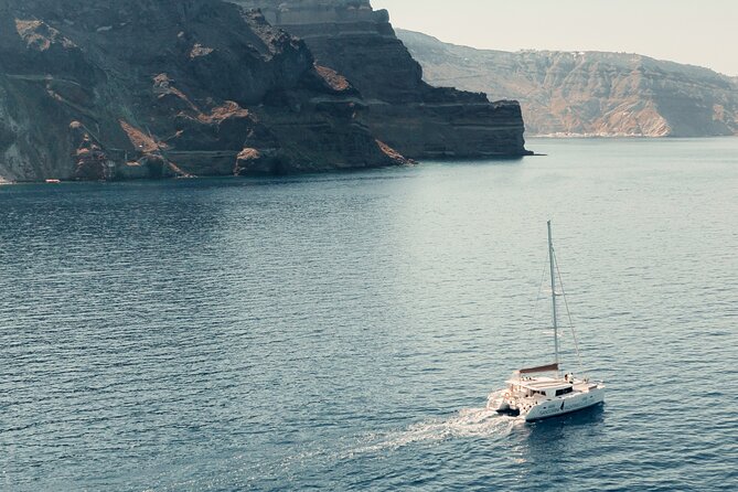 Beautiful Day Catamaran Caldera Cruise incl. Meal & Drinks - Price and value at $114.89: what you really get for a half-day