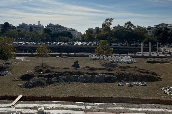 Best of Thessaloniki: Tour by Local - Arch of Galerius, the Roman connection in downtown Thessaloniki