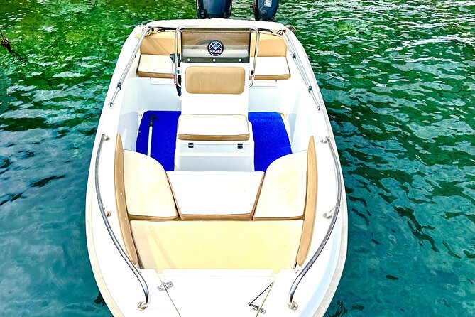 Boat Rental in Santorini - The 4-hour window from Ammoudi Bay, and how to use the free time well