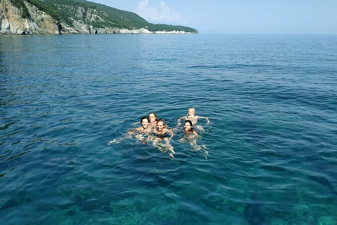 Boat Trip "Sea Caves of Thetis" - Swimming and snorkeling time: how to get the most out of the water breaks