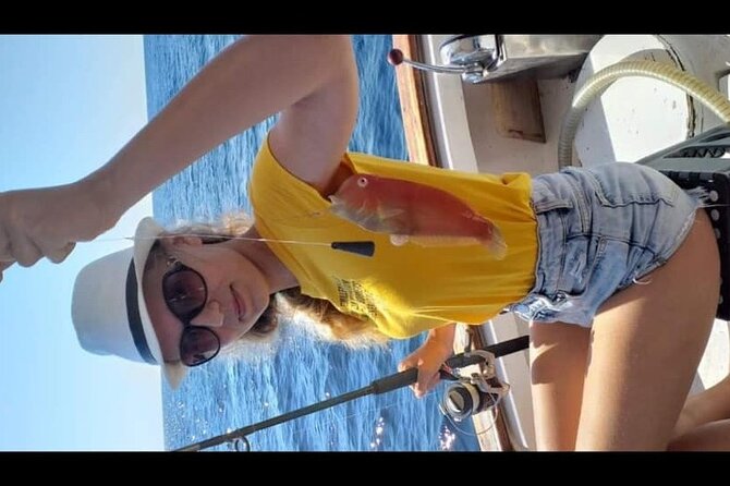Captain Manolis Fishing with barbecue on the boat - Practical tips to get the most from your day
