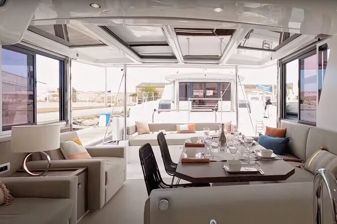 CATAMARAN Kleftiko Poliegos & Round of Milos Lunch with Openbar - Open bar with real breaks for swimming and snorkeling