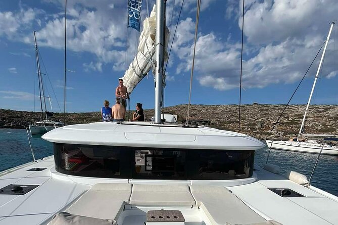 Catamaran Sailing to Dia with Lunch in Heraklion, Crete(EST 2024) - Setting Sail From Heraklion: Cafe Marina and a 5.5-Hour Rhythm