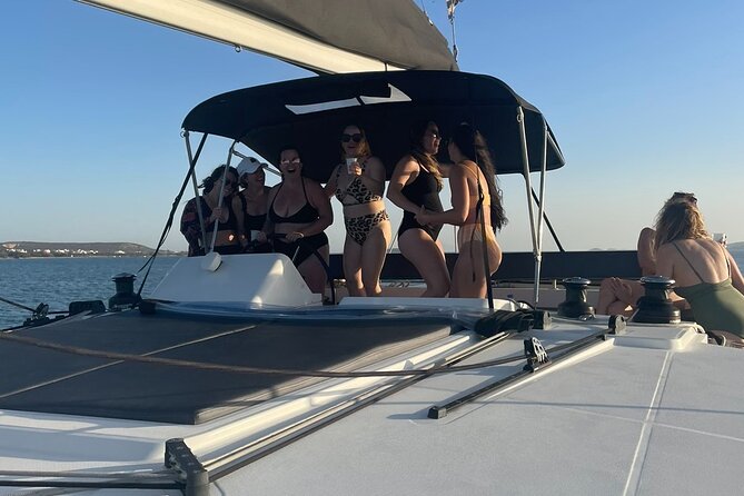 Catamaran Semi Cruise Paros Antiparos includes Food and Drinks - The food and drinks setup: what makes the lunch the main event