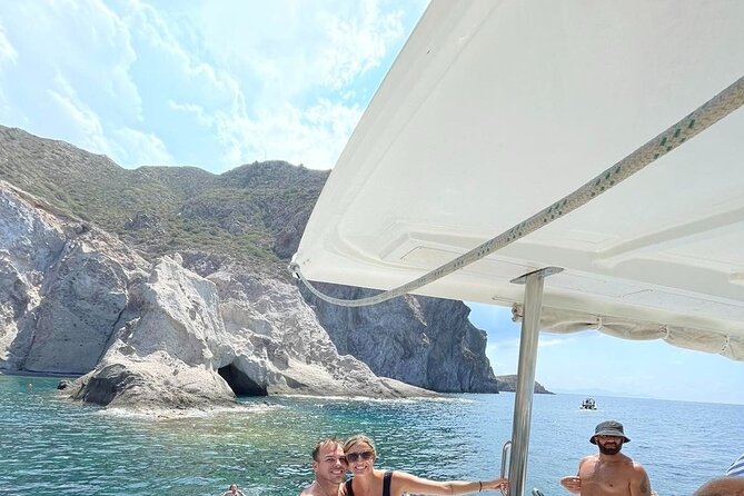 Catamaran Semi Cruise Paros Antiparos includes Food and Drinks - Crew energy on Brama Catamarans: Captain Angelos and chef Georgina