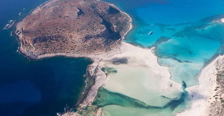 Chania: Balos and Falassarna Tour with Loungers and Lunch - The 4WD ride, rough-road reality, and the Gramvousa photo moment