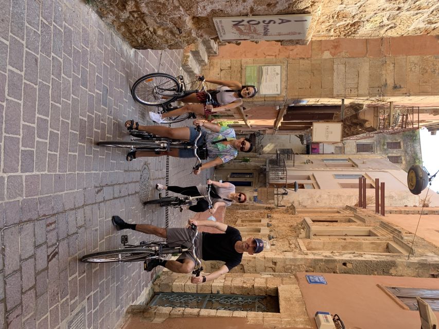 Chania: City Highlights Small Group Bike Tour - Chania by Bike in 2.5 Hours: Why This Tour Feels Effortless