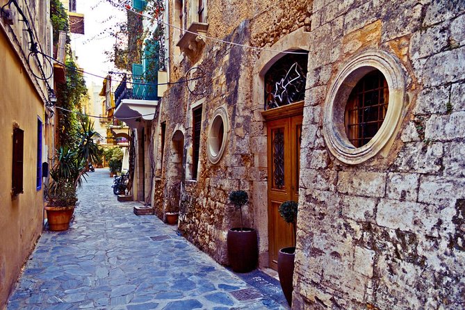 Chania old town and around private tour (price per group of 6) - Venizelos Graves, Panoramas Over the Town You Think You Know