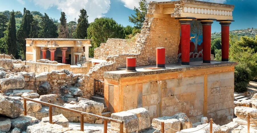 Chania/Rethymno: Knossos Palace & Heraklion City Tour - Entering Knossos: Myths of Minos, and the Palace That Made Them Believable