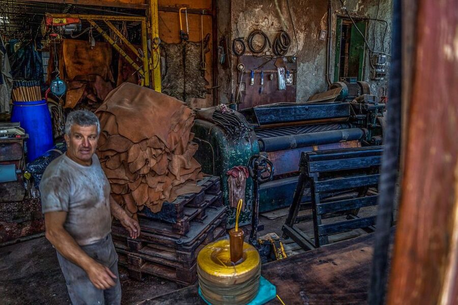 Chania: Sightseeing & Tastings Tour - Artisan time: seeing handmade Cretan work up close