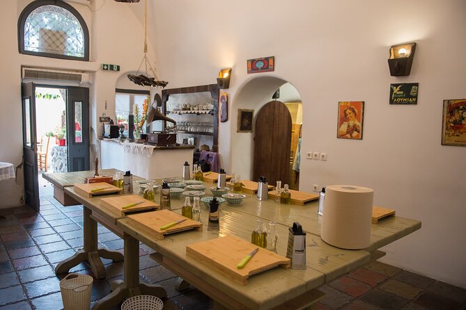 Cooking Class in Traditional cave house in Santorini! - Small Details That Affect Your Experience