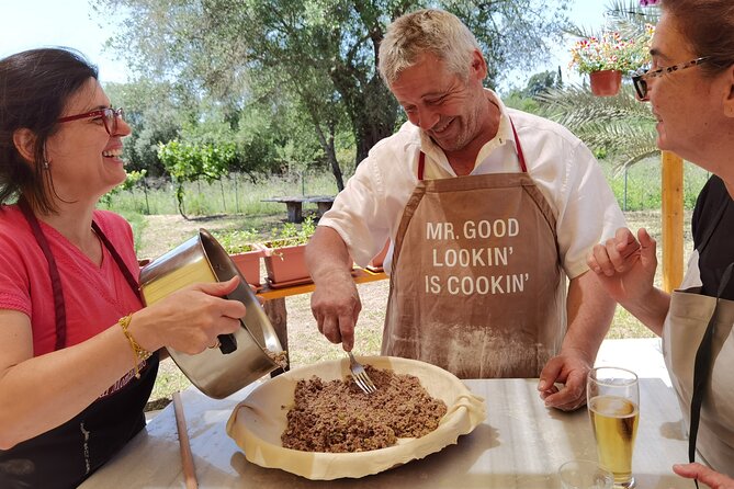 Corfood bites - Cooking classes by Christos - Meeting Christos and getting oriented fast
