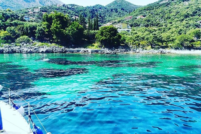 Corfu Private Yacht Cruise - Food and drinks: snacks plus unlimited wine, beer, and soda