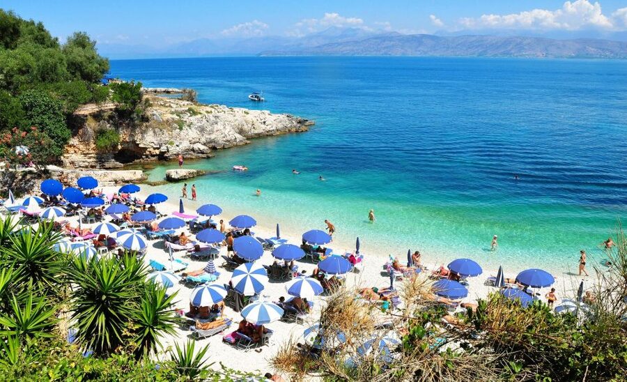Corfu: Shore & Shared Tour – Kassiopi & Canal d’Amour - Getting picked up at Port and Sette Venti, then settling in