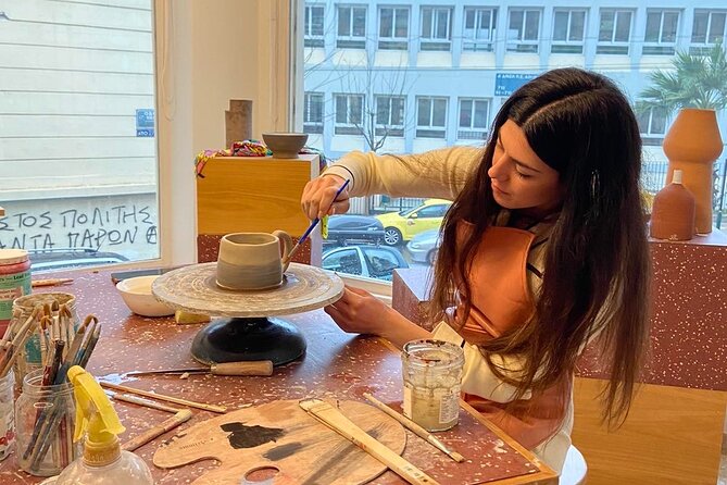 Create and paint your own ceramic piece in a workshop in Athens - Shipping home: how to travel lighter and still bring it back