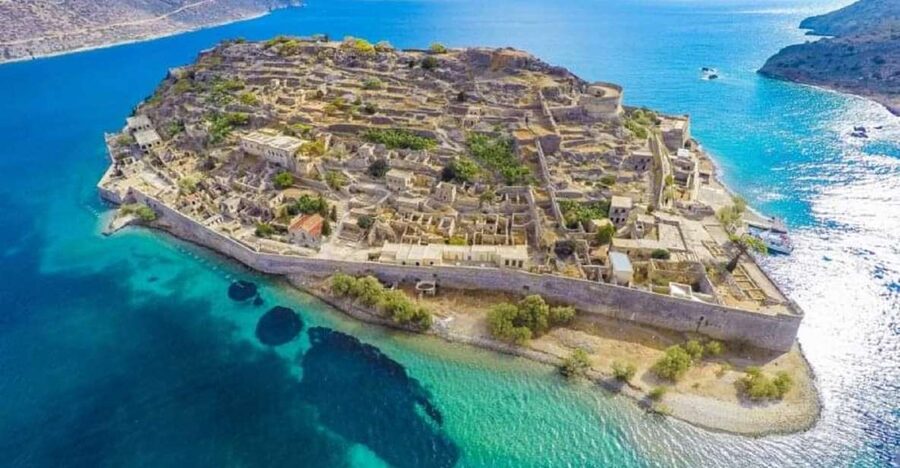 Crete: Agios Nikolaos, Plaka and Spinalonga Island Tour - Agios Nikolaos and Voulismeni Lake: a town you can actually enjoy