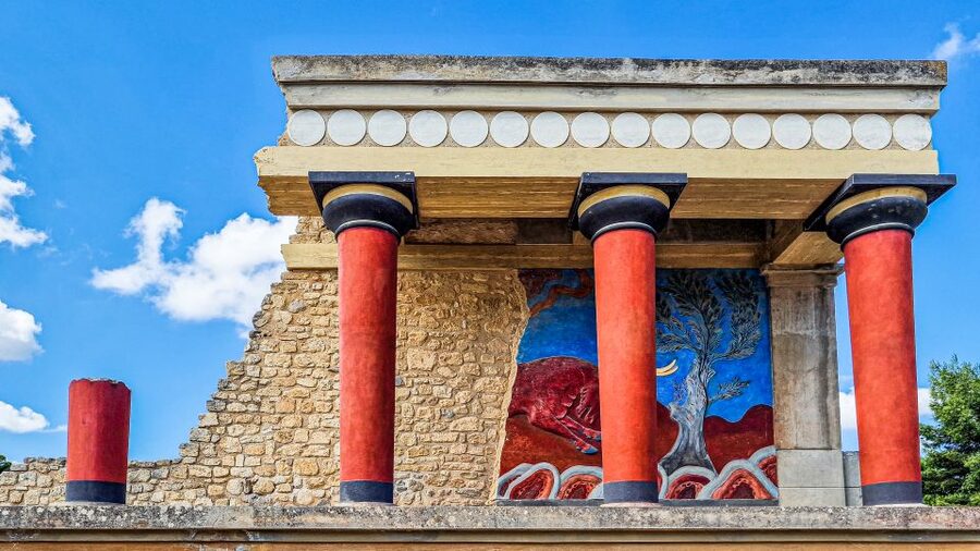 Crete: Knossos Palace and Lassithi Plateau Day Tour - Knossos Palace: throne room, royal spaces, and the Minotaur labyrinth
