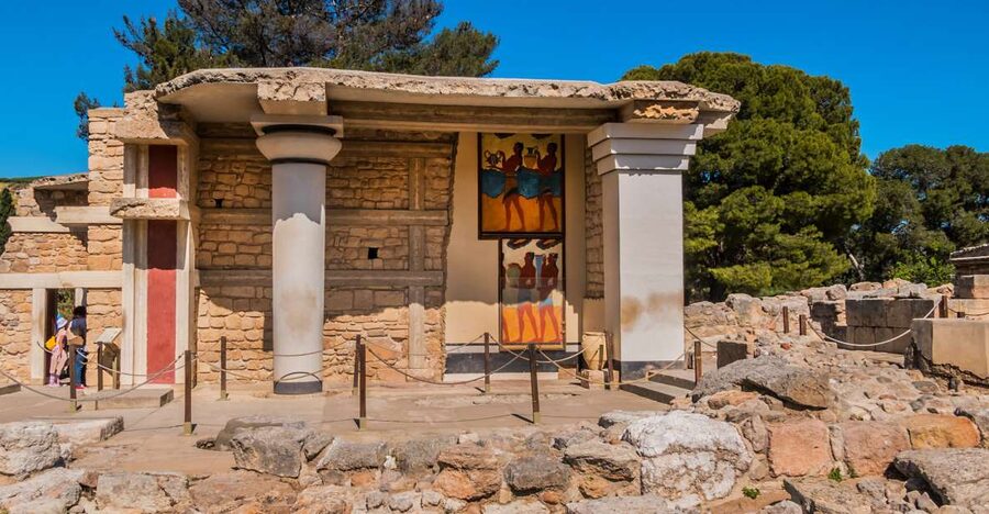 Crete: Knossos Palace Entry Ticket with Optional Audio Guide - Optional Audio Guide Reality Check: Headphones, Navigation, and Quality