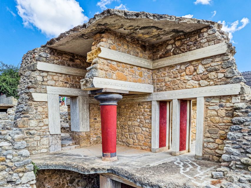 Crete: Knossos Palace, Heraklion City, Market Guided Tour - The Patsides Minoan Farm tasting stop, plants, and Cretan products
