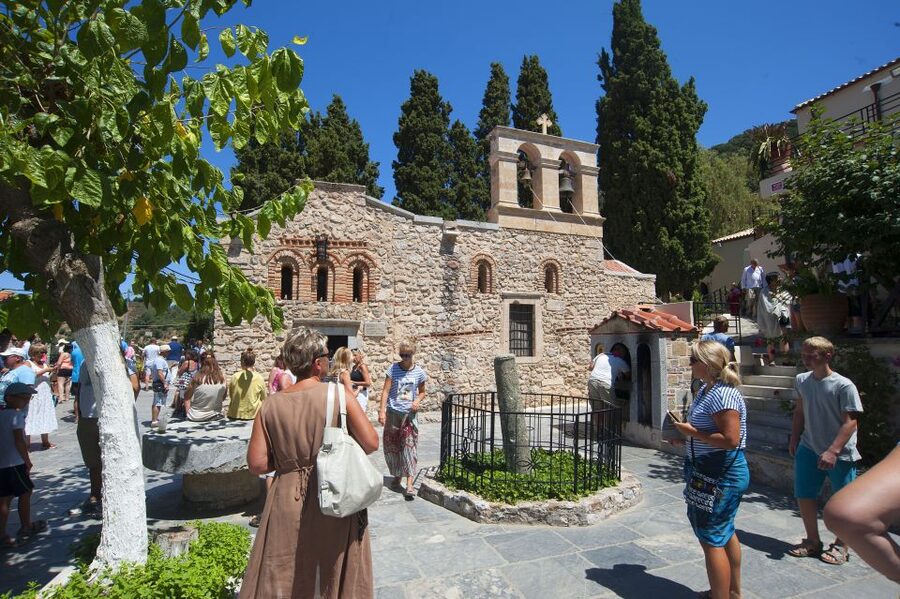 Crete: Lassithi Plateau & Kera Monastery Tour with Ceramics - Lassithi Plateau and Its Windmills: How to Time Your Photos