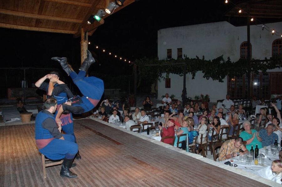 Crete: Traditional Dance Show and Buffet Dinner with Wine - Getting There: Pickup, Bus Time, and Drop-Off Reality