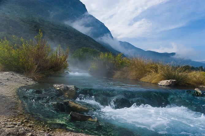 Delphi and Thermopylae Full Day Experience - Arachova: mountain town pause with views and souvenirs