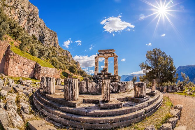 Delphi Day tour for groups from Athens - Delphi Ancient Town: Omphalos and the Monuments You Can Actually See