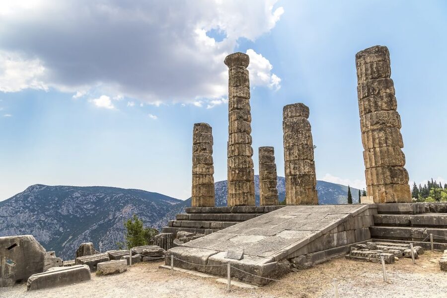 Delphi Guided Walking Tour and Admission Ticket - Skip the ticket line and get your money’s worth out of the included admission