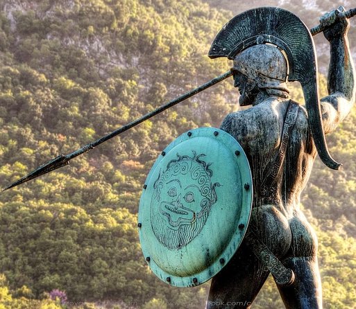 Delphi & Thermopylae Full Day Private Tour from Athens - Lunch with views, then Arachova for mountain charm and quick coffee time