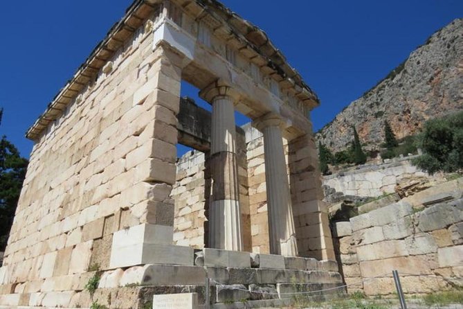 Delphi with Professional English Guide and Transportation - The Morning Setup: Getting From Athens to Delphi Without Headaches