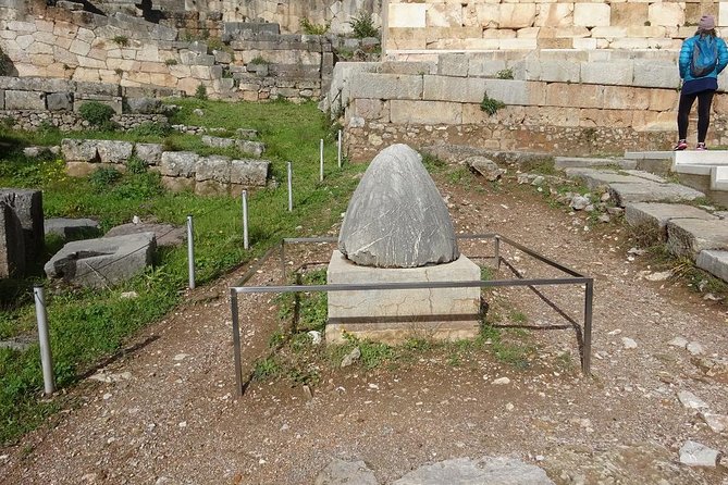 Delphi with Professional English Guide and Transportation - English Guiding, Headsets, and How to Get the Most Out of the Day