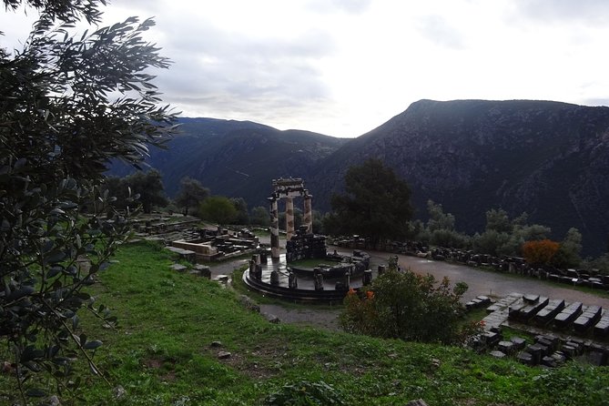 Delphi with Professional English Guide and Transportation - Value Versus Alternatives: When This Tour Makes Sense