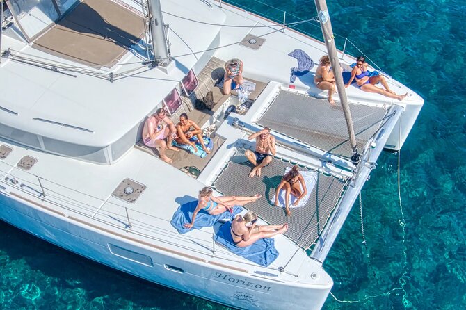 Deluxe Santorini Sailing with BBQ and Drinks Shared Tour - Getting picked up close to your hotel (and why that changes the day)