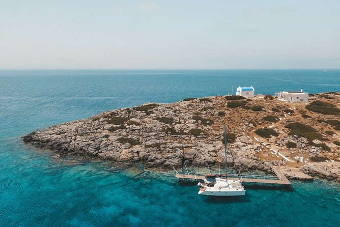 Dia Island Catamaran – Premium Lunch, Open Bar, Small Group - Dia Island’s One-Cove Plan, and Why It Feels Relaxing