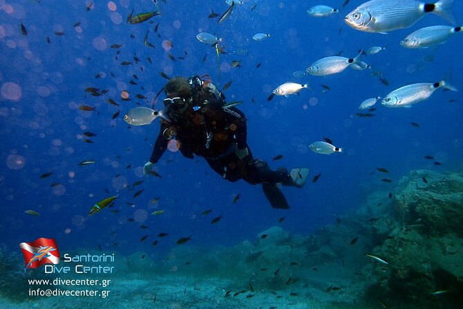 Discover Scuba Diving in the Caldera of the Volcano in Santorini - Your 20-Minute Scuba Basics Lesson On Shore