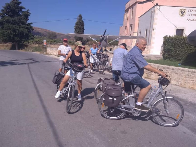 e-Bike Guided Tour to Myli Gorge with Lunch included - Myli Gorge hike: short but atmospheric walking