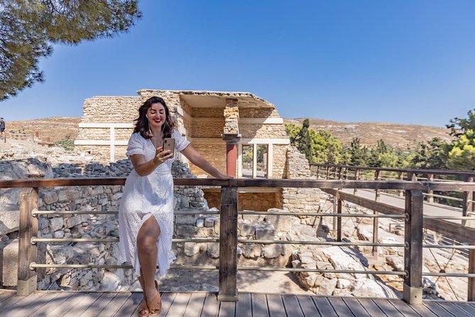 E-Ticket & Audio Tour for Knossos Palace: Unlock Minoan Majesty - Who this Knossos e-ticket and audio tour fits best