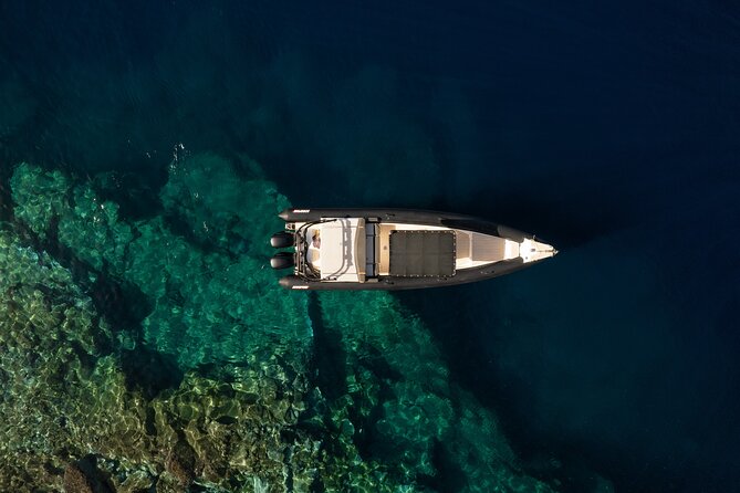 Exclusive cruise experience in Santorini - Efta Pedes swim stop and Skaros-Firostefani sightlines