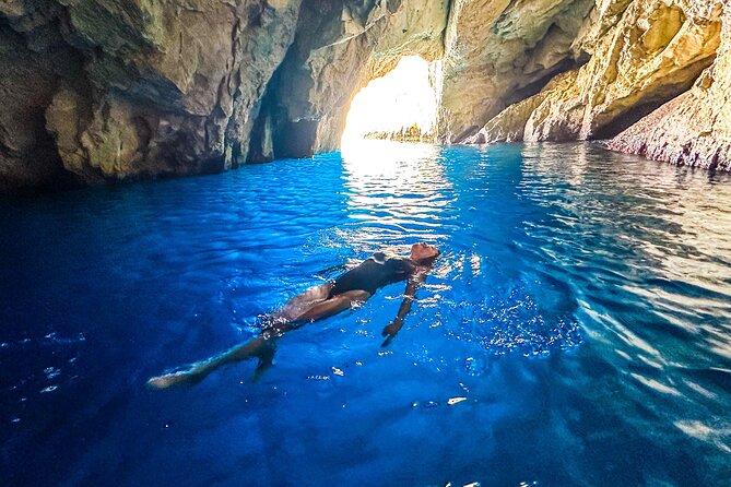 Exclusive Shipwreck & Blue caves Tour : Up to 10 guests - The day’s rhythm: why a small Zakynthos group saves your energy