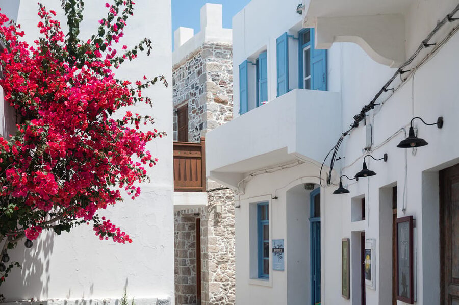 Explore Nisyros Island with Hotel Pick Up and Guided Tour - Pickup and ferry from Kos: where the schedule matters