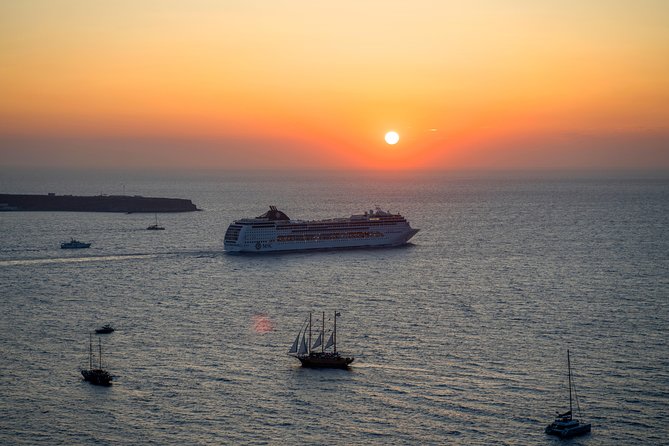 Explore Santorini with a Local Private Driver - Getting from cruise port to cable car to pickup