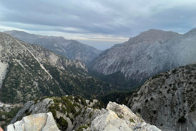 Explore the White Mountains of Crete - Zourva and the Mitato shepherd hut at 1350 meters