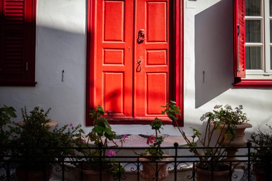 Feel like a local - Walking Tour in Mykonos Town 2hours - The extra short stop and then Mykonos Old Port
