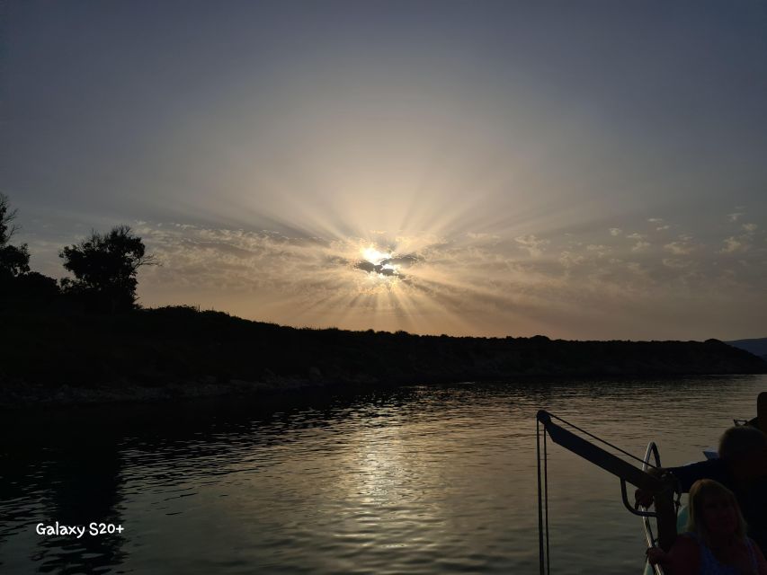 From Argostoli: Vardiani Island Sunset Cruise & Greek Meze - From Argostoli to Vardiani: How the Evening Starts