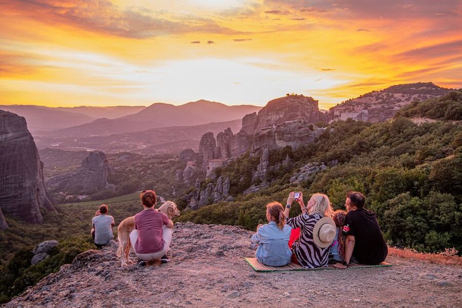 From Athens: 3 Days in Meteora & Delphi with Tours & Hotel - The VIP Meteora sunset tour: where the rocks look unreal