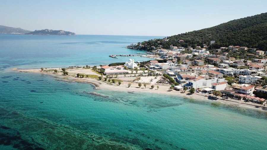 From Athens: Agistri, Moni & Aegina Day Cruise with Swimming - The boat experience: shade, Wi-Fi, and a crew that sets the tone