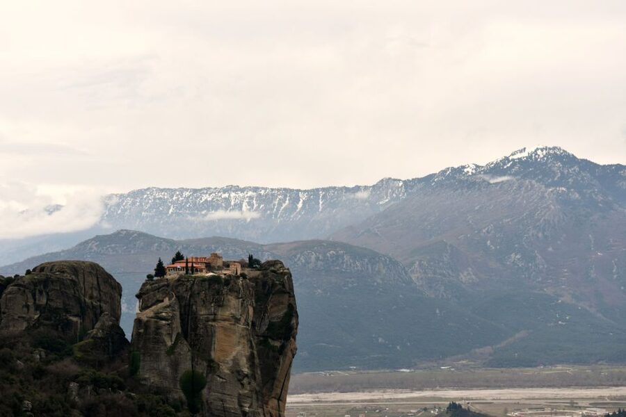 From Athens: Delphi and Meteora 2-Day Tour with Hotel - The return to your senses: Kalabaka, dinner, and where to sleep