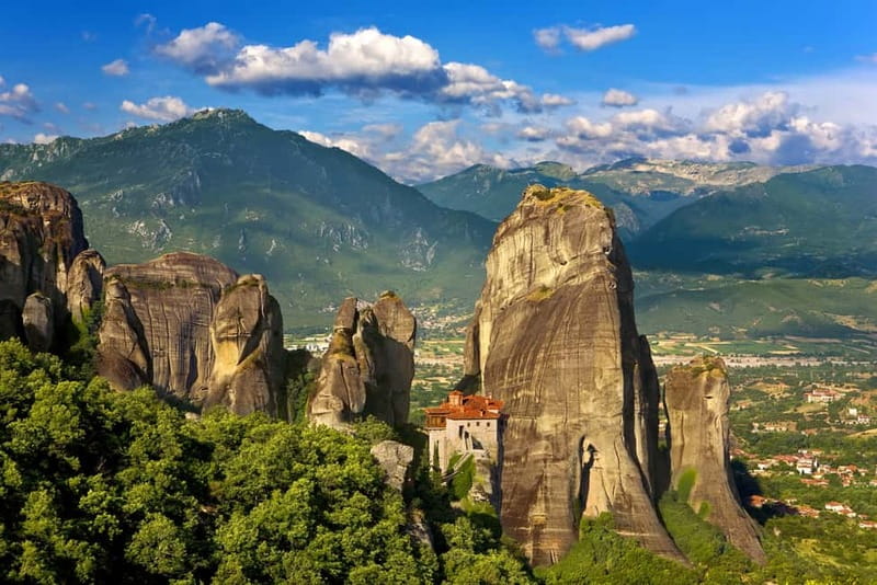 From Athens: Meteora Monasteries and Hermit Caves Tour - Should you book this Meteora monasteries and Badovas day trip?
